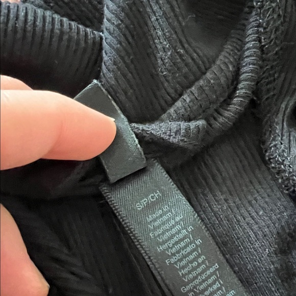 SKIMS Black Pajama Set (Small) - Picture 3 of 7